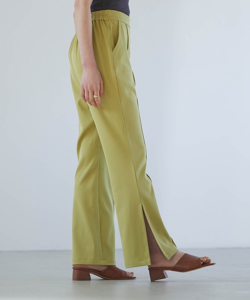 forksy.（フォルクシー）の「【forksy.】センタープレス サイドスリットフレアパンツ（スラックス・レディース・ブラック/ベージュ/ブラウン/イエロー/アイボリー/グリーン系その他/グレイッシュブルー/レッド/パープル/グリーン/カーキ/オレンジ/キャメル/ホワイト系その他/ブラック系その他/ブラウン系その他・FREE）」の22枚目の写真