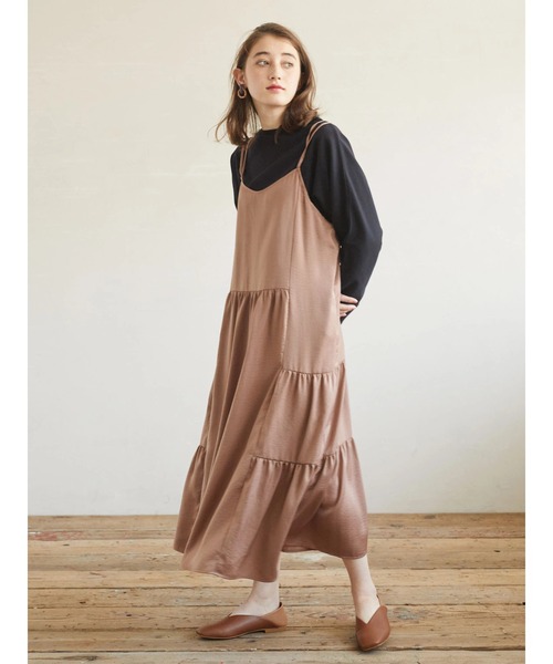 earth music&ecology（アースミュージックアンドエコロジー）の「サテンティアードワンピース ＊（ワンピース・レディース・ブラック/テラコッタ/グレイッシュベージュ・FREE）」の20枚目の写真