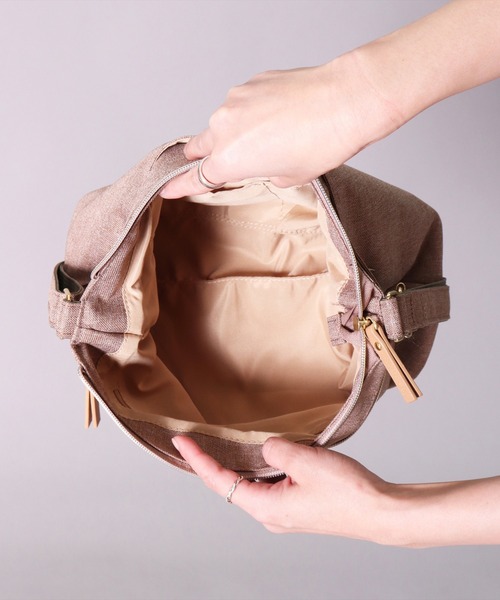 anello(アネロ)の「(LF)【anello】多収納 7ポケット ショルダーバッグ(ショルダーバッグ・レディース・ブラック/ベージュ/グレー/ピンク/ダークブルー・ONE SIZE)」の10枚目の写真