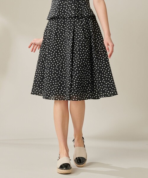 TOCCA(トッカ)の「【洗える!】CARAMELLA SKIRT スカート(スカート・レディース・ブラック系5/イエロー系5・0/4)」の2枚目の写真