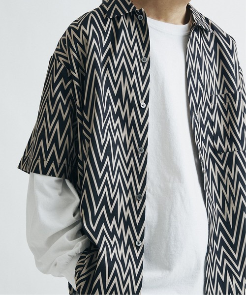 JOURNAL STANDARD（ジャーナルスタンダード）の「【21SS】【GEOM PATTERN / ジオメパターン】ショートスリーブ 柄シャツ（シャツ/ブラウス・メンズ・ネイビー/オレンジ/ブラック系その他/ブラウン/ブラック/ベージュ・LARGE/MEDIUM/SMALL）」の12枚目の写真