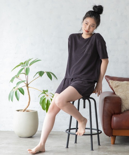 Mysa&Liina（ミーサリーナ）の「【ルームウェア】パイルTシャツ×ショートパンツＳＥＴ（ルームウェア/パジャマ・レディース・チャコールグレー/ベージュ/ラベンダー/ピンクベージュ・M/L）」の5枚目の写真