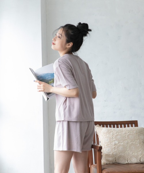 Mysa&Liina（ミーサリーナ）の「【ルームウェア】パイルTシャツ×ショートパンツＳＥＴ（ルームウェア/パジャマ・レディース・チャコールグレー/ベージュ/ラベンダー/ピンクベージュ・M/L）」の14枚目の写真