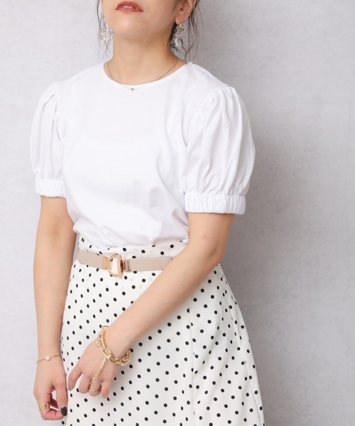 ap retro(アプレトロ)の「ボリュームギャザースリーブカットソー【ZOZO限定アイテム】(Tシャツ/カットソー・レディース・ホワイト/ブラック・FREE)」の2枚目の写真