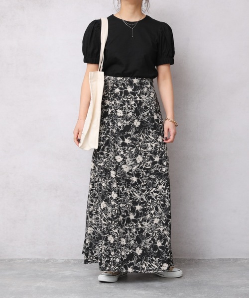 ap retro(アプレトロ)の「ボリュームギャザースリーブカットソー【ZOZO限定アイテム】(Tシャツ/カットソー・レディース・ホワイト/ブラック・FREE)」の7枚目の写真