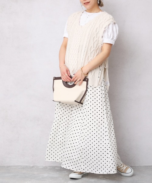 ap retro(アプレトロ)の「ボリュームギャザースリーブカットソー【ZOZO限定アイテム】(Tシャツ/カットソー・レディース・ホワイト/ブラック・FREE)」の20枚目の写真