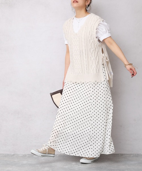 ap retro(アプレトロ)の「ボリュームギャザースリーブカットソー【ZOZO限定アイテム】(Tシャツ/カットソー・レディース・ホワイト/ブラック・FREE)」の5枚目の写真