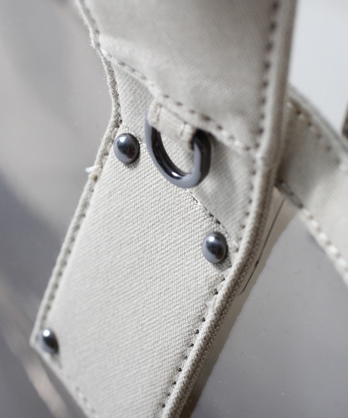 HAYNI（ヘイニ）の「【HAYNI / ヘイニ】 2wayクリアバッグ ビニールトートバッグ ガナビー(M)（トートバッグ・レディース・ダークブラウン/ベージュ・ONE SIZE）」の3枚目の写真