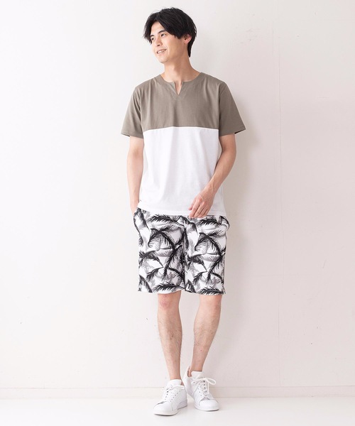 Blue Standard (ブルースタンダード)の「【BLUE STANDARD】ボーダー フォト リーフ 総柄ショーツ(その他パンツ・メンズ・ブルー/スミクロ/グリーン/チャコールグレー/ホワイト/ネイビー/レッド/インディゴブルー・LARGE/MEDIUM/X-LARGE)」の14枚目の写真