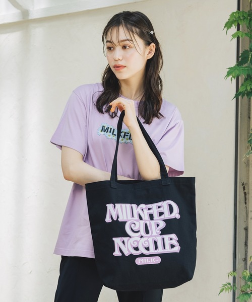MILKFED.（ミルクフェド）の「CUPNOODLE×MILKFED TOTE BAG（ショルダーバッグ・レディース・ブラック/ホワイト・ONE SIZE）」の2枚目の写真