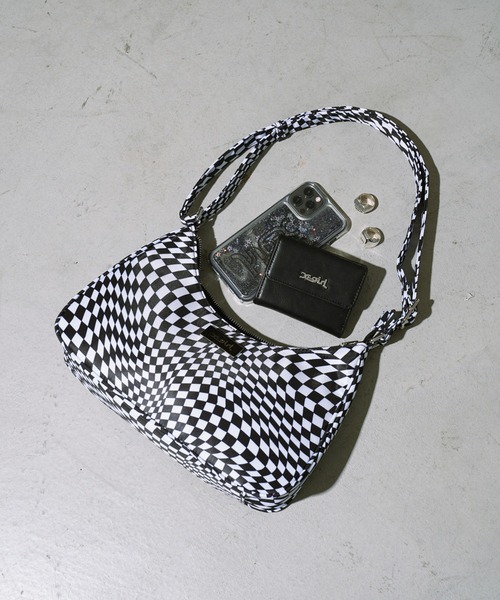 X-girl（エックスガール）の「HAND BAG（ハンドバッグ・レディース・ブラック/マルチ・ONE SIZE）」の13枚目の写真