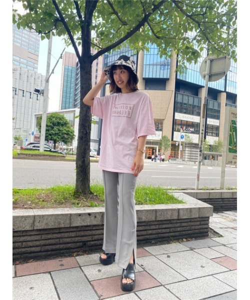 SLY（スライ）の「SIDE SLIT FLARE PT サイドスリットフレア パンツ（スラックス・レディース・グレー/グリーン・0/1/2）」の10枚目の写真