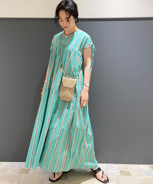 NOLLEY’S（ノーリーズ）の「ティアードマルチストライプワンピース（ワンピース・レディース・ブルー系その他7/グリーン系その他3・1/2）」の5枚目の写真