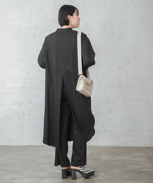 PAGEBOY（ページボーイ）の「バックスリットシャツワンピース（ワンピース・レディース・ブルー系その他/オリーブ/ブラック・FREE）」の2枚目の写真