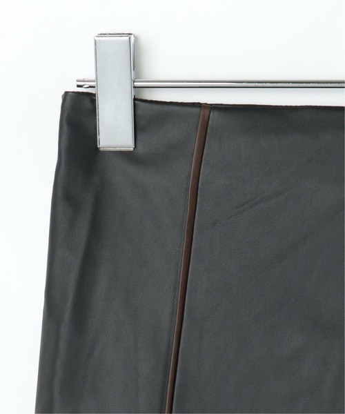 VENCEEXCHANGE（ヴァンスエクスチェンジ）の「【メディア紹介商品】合皮切り替えマーメイドスカート（スカート・レディース・ブラック/ブラウン・M）」の19枚目の写真