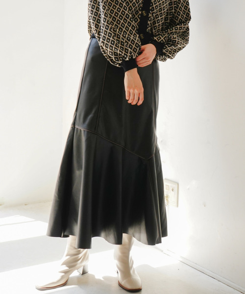 VENCEEXCHANGE（ヴァンスエクスチェンジ）の「【メディア紹介商品】合皮切り替えマーメイドスカート（スカート・レディース・ブラック/ブラウン・M）」の9枚目の写真