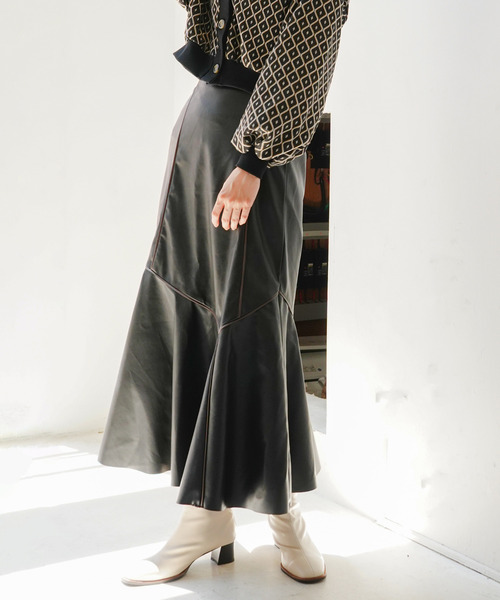 VENCEEXCHANGE（ヴァンスエクスチェンジ）の「【メディア紹介商品】合皮切り替えマーメイドスカート（スカート・レディース・ブラック/ブラウン・M）」の10枚目の写真