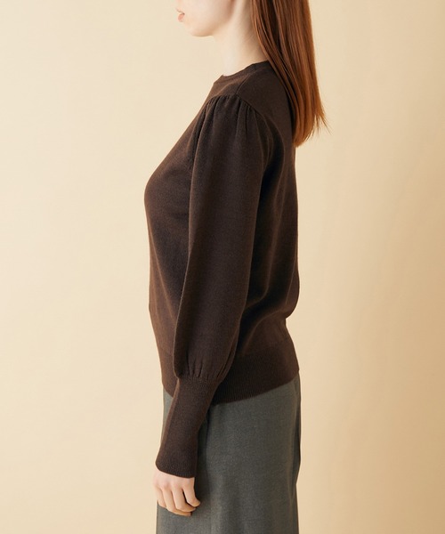 MADEMOISELLE ROPE'（マドモアゼル ロペ）の「【3WAY】ショートニット+パフスリーブニット（ニット/セーター・レディース・ダークブラウン/ピンク・38）」の6枚目の写真