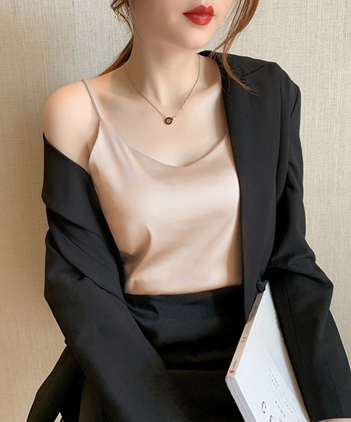 Jasmine Grandiflorum（ジャスミングランディフローラム）の「【Jasmine】セクシーサテンキャミソール (SS)（キャミソール・レディース・ブラック/ホワイト/シャンパン/グレー/ベージュ・MEDIUM/LARGE/SMALL）」の5枚目の写真
