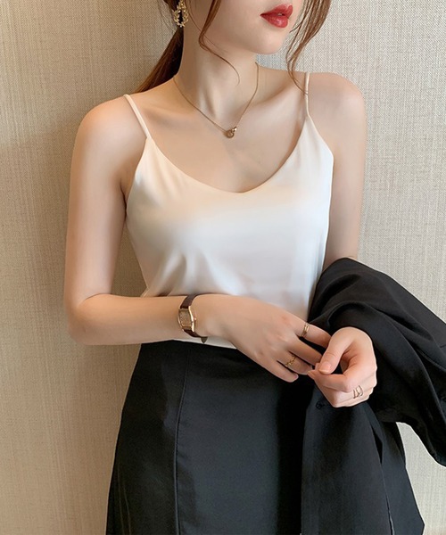 Jasmine Grandiflorum（ジャスミングランディフローラム）の「【Jasmine】セクシーサテンキャミソール (SS)（キャミソール・レディース・ブラック/ホワイト/シャンパン/グレー/ベージュ・MEDIUM/LARGE/SMALL）」の8枚目の写真