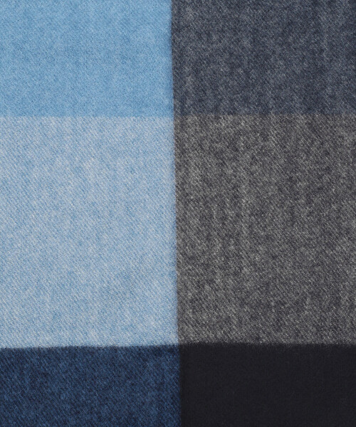 MONO COMME CA(モノコムサ)の「ブロックチェック ストール(ストール/ショール・レディース・ブラウン系/グリーン系/ネイビー系/ブルー系・FREE)」の15枚目の写真