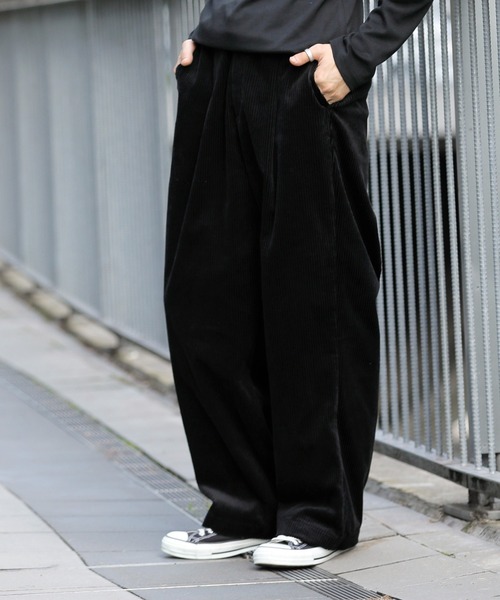 ADMIX/ATELIER SAB MEN（アドミックスアトリエサブメン）の「コットン コーデュロイ ／ イージー バギー ワイドパンツ（その他パンツ・メンズ・ブラウン/ブラック/グリーン/グレイッシュブルー/オフホワイト・48/52/50）」の9枚目の写真