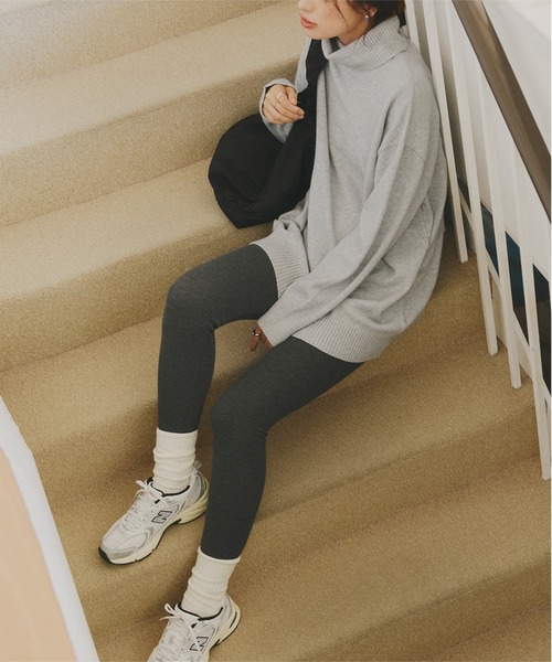 KOBE LETTUCE（コウベレタス）の「[ &HEAT ]　微起毛あったかリブカットレギンス（レギンス/スパッツ・レディース・ブラック系その他/ベージュ系その他/チャコールグレー/グレー系その他/ブラック/グレイッシュベージュ・2/1）」の7枚目の写真