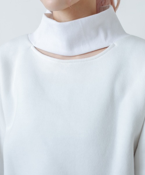 RASVOA（ラスボア）の「カットアウトハイネックトレーナー（スウェット・レディース・ブラック/オフホワイト・FREE）」の11枚目の写真