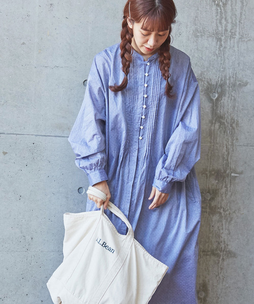 PAR ICI(パーリッシィ)の「ローンシャンブレー小紋柄抜染プリント ピンタックワンピース(シャツワンピース・レディース・ブラック/サックスブルー・FREE)」の15枚目の写真