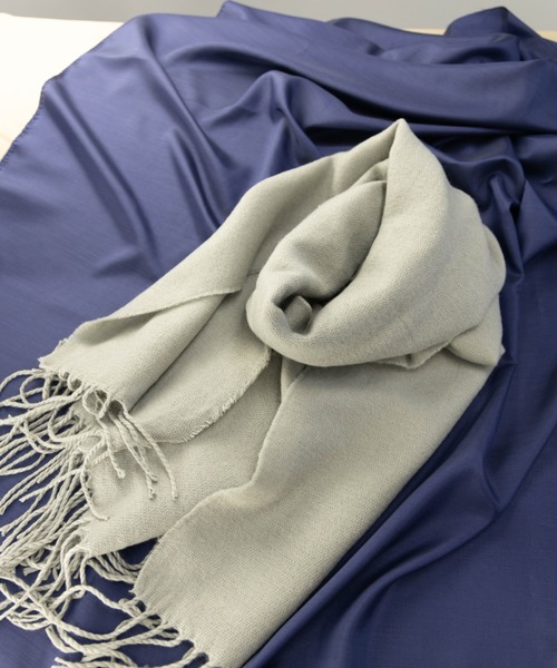 NYLAUS（ナイラス）の「アクリル 大判ストールマフラー（マフラー・メンズ・ブラック/ネイビー/グレー/キャメル/ブラック系/グレー系・FREE）」の4枚目の写真