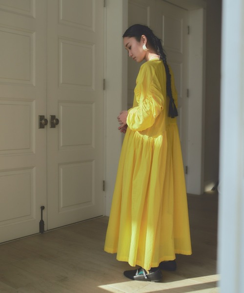 manana suerte（マニャーナスエルテ）の「7分袖ギャザー