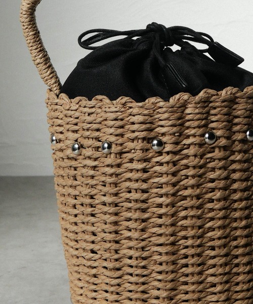 CURI BISCUI（キュリ　ビスキュイ）の「スタッズデザイン カゴバッグ（トートバッグ・レディース・ブラウン/グレー/ベージュ×ブラック・FREE）」の17枚目の写真