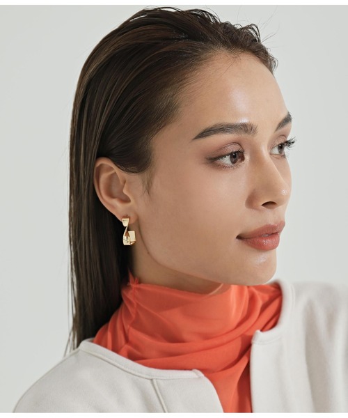 ピアス　Ferragamo ゴールド スクエア型 フェラガモ ピアス アクセサリー レディース ガンチーニ S