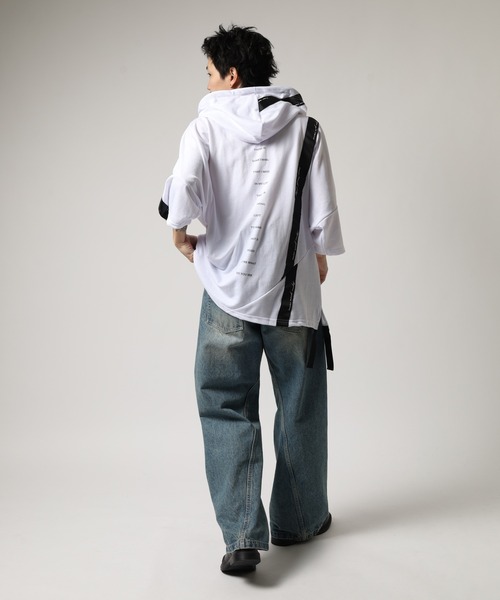 RE730(アールイーセブンサーティー)の「Asymmetric dolman T-hoodie / アシンメトリードルマンTパーカー(パーカー・メンズ・ブラック/ブラック系その他/ホワイト/ホワイト系その他/マルチ/ブラック系その他2・XL/M/L)」の16枚目の写真