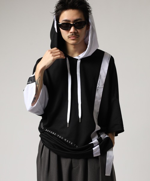 RE730(アールイーセブンサーティー)の「Asymmetric dolman T-hoodie / アシンメトリードルマンTパーカー(パーカー・メンズ・ブラック/ブラック系その他/ホワイト/ホワイト系その他/マルチ/ブラック系その他2・XL/M/L)」の14枚目の写真