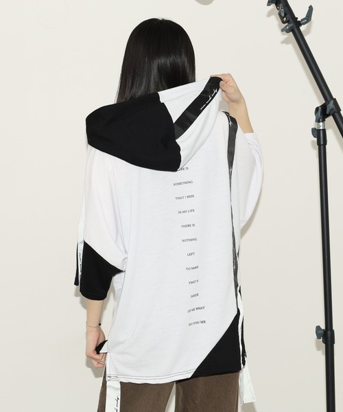 RE730(アールイーセブンサーティー)の「Asymmetric dolman T-hoodie / アシンメトリードルマンTパーカー(パーカー・メンズ・ブラック/ブラック系その他/ホワイト/ホワイト系その他/マルチ/ブラック系その他2・XL/M/L)」の21枚目の写真
