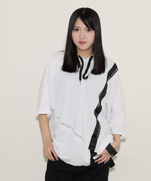 RE730(アールイーセブンサーティー)の「Asymmetric dolman T-hoodie / アシンメトリードルマンTパーカー(パーカー・メンズ・ブラック/ブラック系その他/ホワイト/ホワイト系その他/マルチ/ブラック系その他2・XL/M/L)」の12枚目の写真