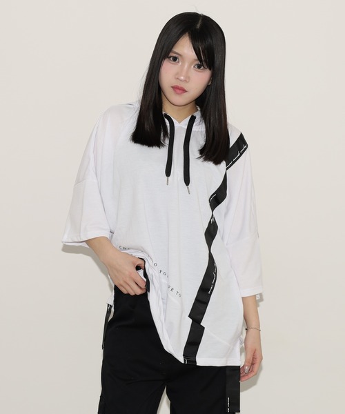 RE730(アールイーセブンサーティー)の「Asymmetric dolman T-hoodie / アシンメトリードルマンTパーカー(パーカー・メンズ・ブラック/ブラック系その他/ホワイト/ホワイト系その他/マルチ/ブラック系その他2・XL/M/L)」の11枚目の写真