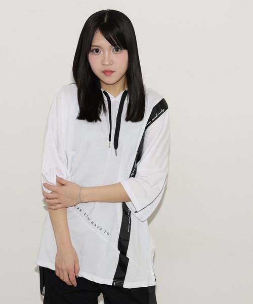 RE730(アールイーセブンサーティー)の「Asymmetric dolman T-hoodie / アシンメトリードルマンTパーカー(パーカー・メンズ・ブラック/ブラック系その他/ホワイト/ホワイト系その他/マルチ/ブラック系その他2・XL/M/L)」の10枚目の写真