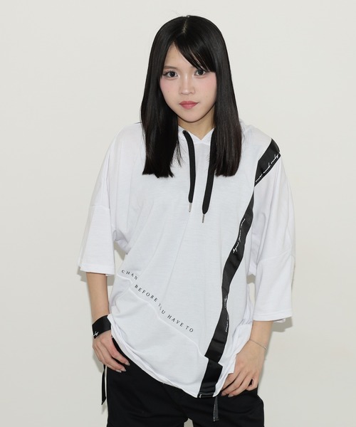 RE730(アールイーセブンサーティー)の「Asymmetric dolman T-hoodie / アシンメトリードルマンTパーカー(パーカー・メンズ・ブラック/ブラック系その他/ホワイト/ホワイト系その他/マルチ/ブラック系その他2・XL/M/L)」の8枚目の写真