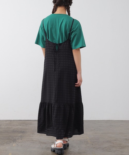 Honeys（ハニーズ）の「キャミワンピース（ワンピース・レディース・ブラック/ブラック×ホワイト/グリーン系その他/パープル系その他・S/M/L）」の6枚目の写真