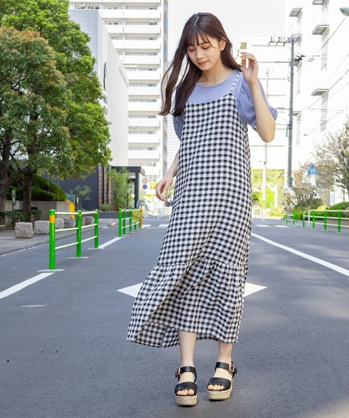 Honeys（ハニーズ）の「キャミワンピース（ワンピース・レディース・ブラック/ブラック×ホワイト/グリーン系その他/パープル系その他・S/M/L）」の8枚目の写真