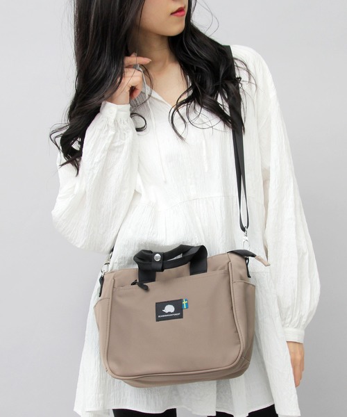 SCANDINAVIAN FOREST(スカンジナビアン・フォレスト)の「ナイロン 軽量 2WAY ハンド ショルダー トート(ショルダーバッグ・レディース・ブラック/グレー/ベージュ/ベージュ系その他/ブラウン/ブルー・FREE)」の4枚目の写真