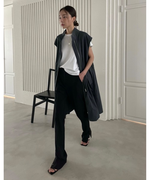 Didot.showroom（ディドット ショールーム）の「スタンドカラーロングベスト（ベスト・レディース・カーキ/ダークグレー・FREE）」の17枚目の写真