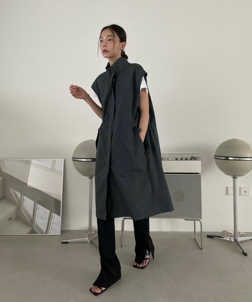 Didot.showroom（ディドット ショールーム）の「スタンドカラーロングベスト（ベスト・レディース・カーキ/ダークグレー・FREE）」の3枚目の写真