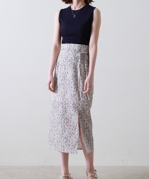 Cheek（チーク）の「ランダムリブノースリニット（ニット/セーター・レディース・イエロー/ネイビー/アイボリー/ブルー・MEDIUM）」の13枚目の写真