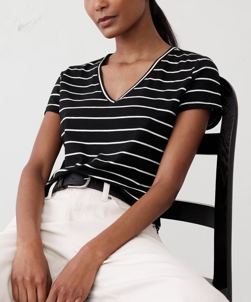 セール】BANANA REPUBLIC FACTORY STORE VネックタイムレスT