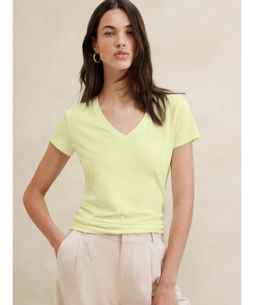 BANANA REPUBLIC FACTORY STORE（バナナリパブリック ファクトリーストア）の「BANANA REPUBLIC FACTORY STORE　　VネックタイムレスTシャツ（Tシャツ/カットソー・レディース・カーキ/ブルー系その他/ホワイト/グレー/ブラック/イエロー/ラベンダー/イエロー系その他/ブラック系その他・S/M/L/XS）」の8枚目の写真