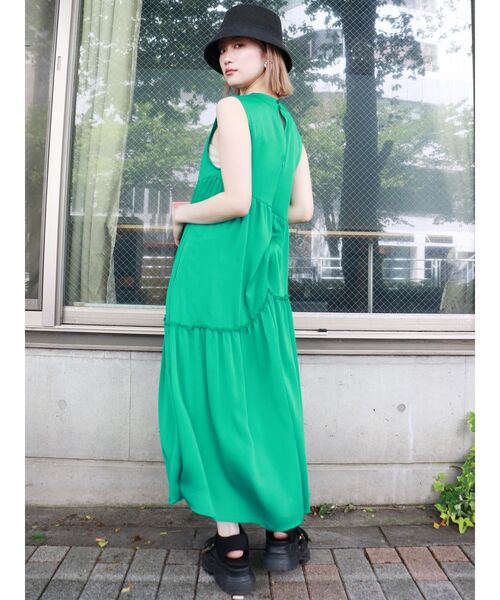 MURUA(ムルーア)の「ノースリーブギャザーワンピース(ワンピース・レディース・ブラック/ブラウン/グリーン・FREE)」の12枚目の写真