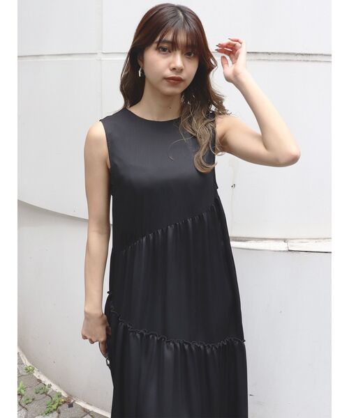 MURUA(ムルーア)の「ノースリーブギャザーワンピース(ワンピース・レディース・ブラック/ブラウン/グリーン・FREE)」の7枚目の写真